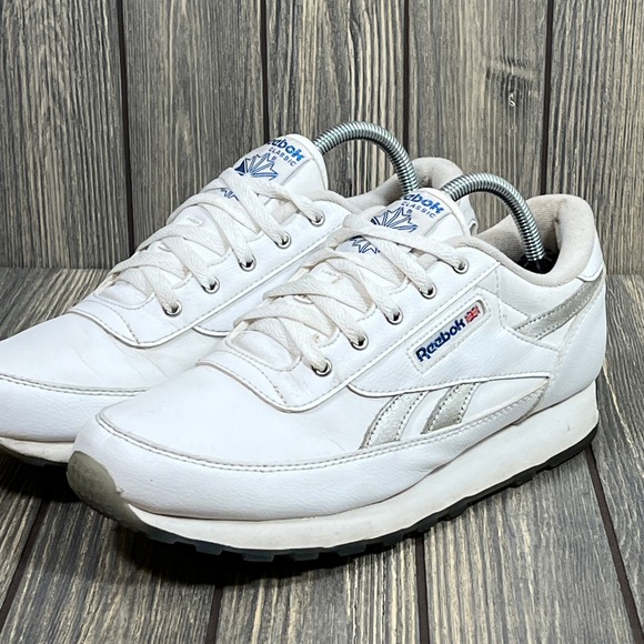 Reebok Classic Women Sneaker Trainer Shoe Women 10 White Silver Leather CN3441 - Picture 3 of 12